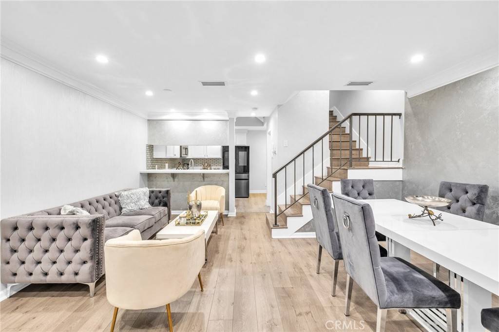 Glendale, CA 91202,543 W Stocker ST #4