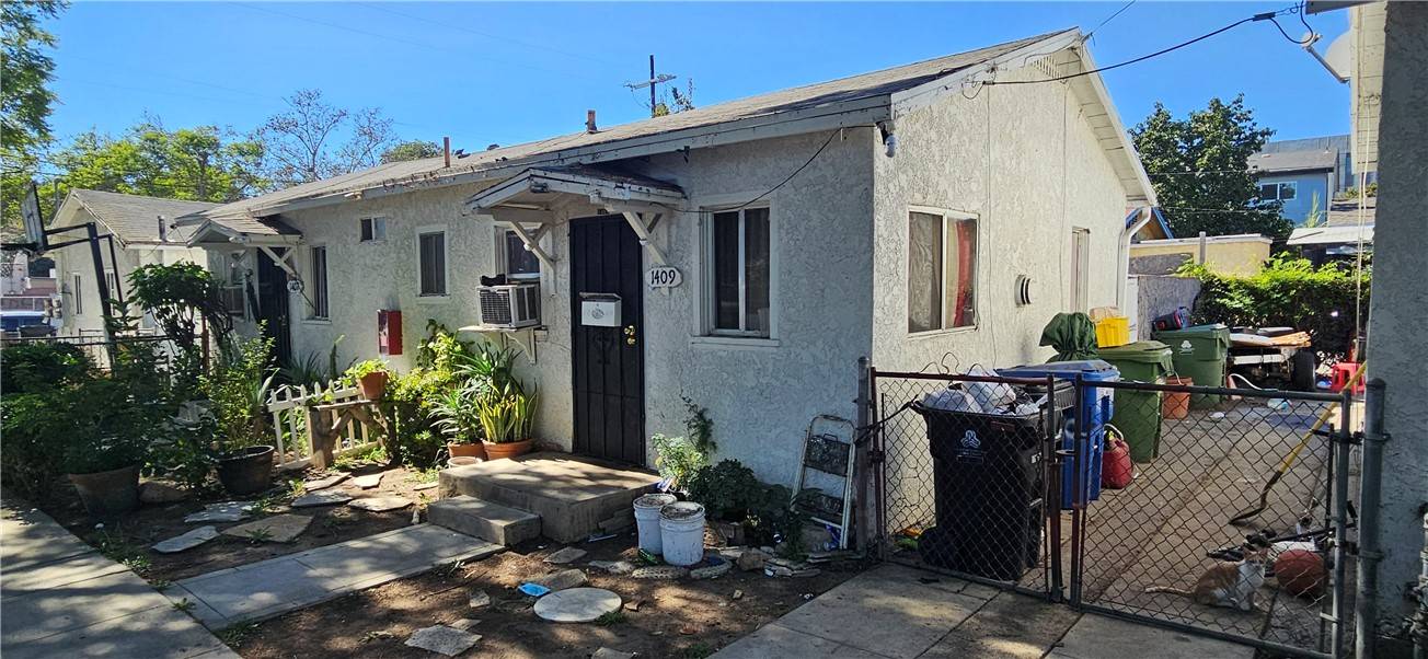 Los Angeles, CA 90033,2483 Lancaster AVE