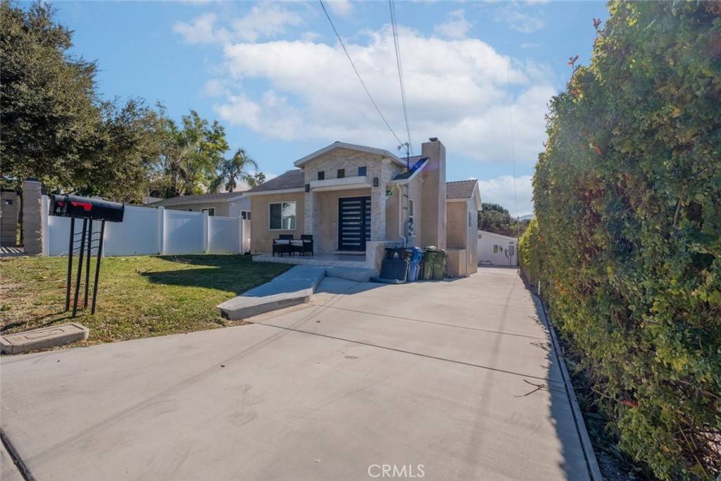 Tujunga, CA 91042,6436 Day ST