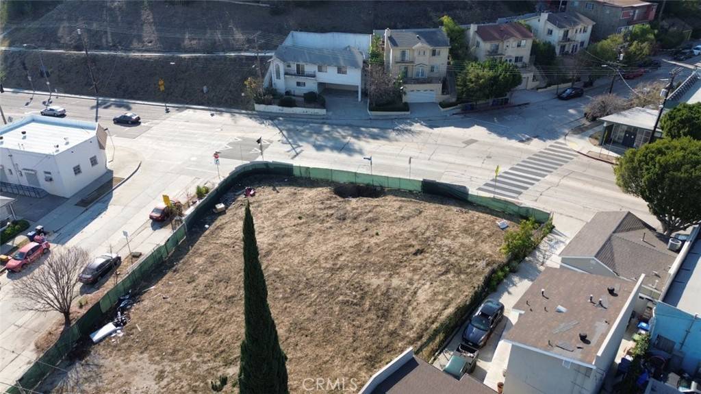 Los Angeles, CA 90065,4006 Verdugo RD