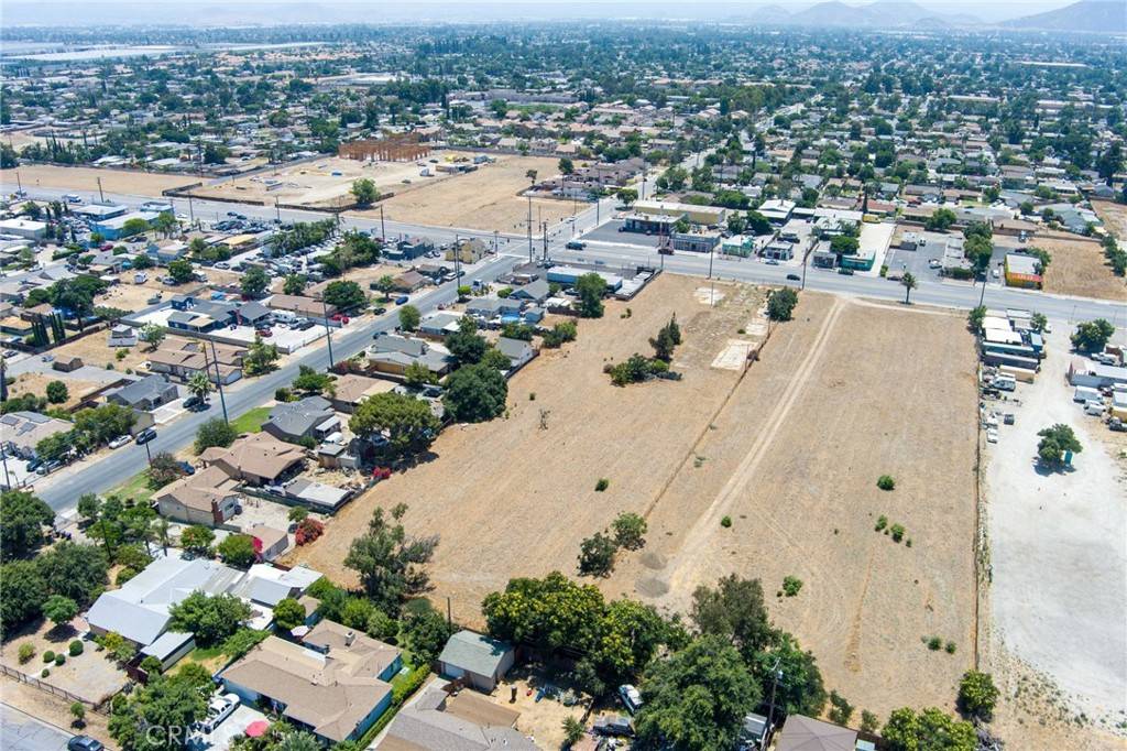 Fontana, CA 92335,17848 17858 Foothill BLVD