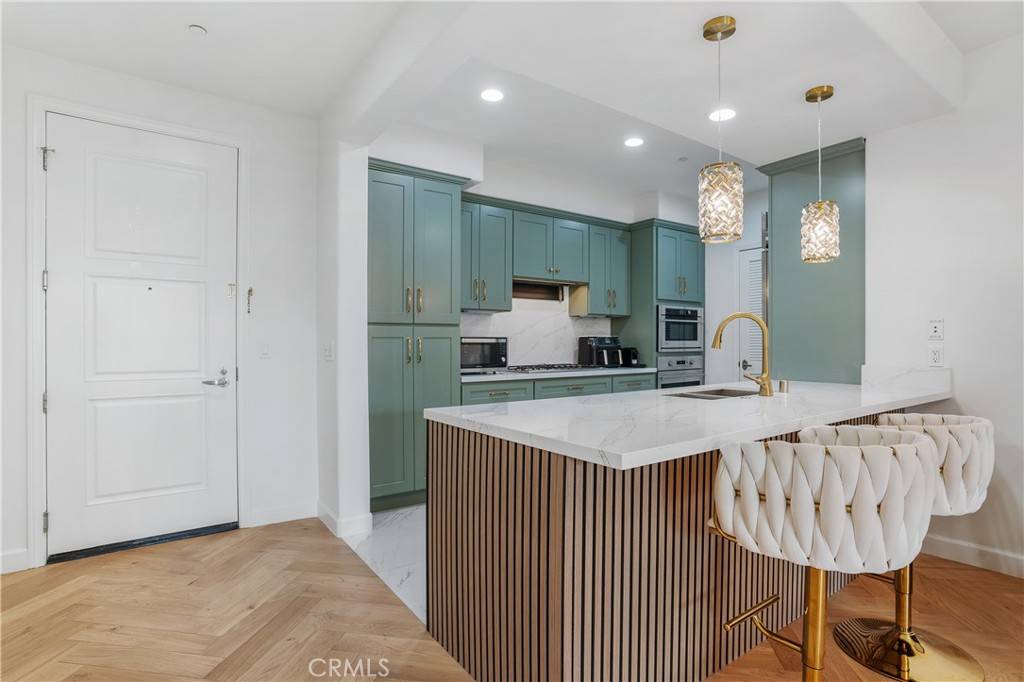 Glendale, CA 91210,468 Caruso AVE