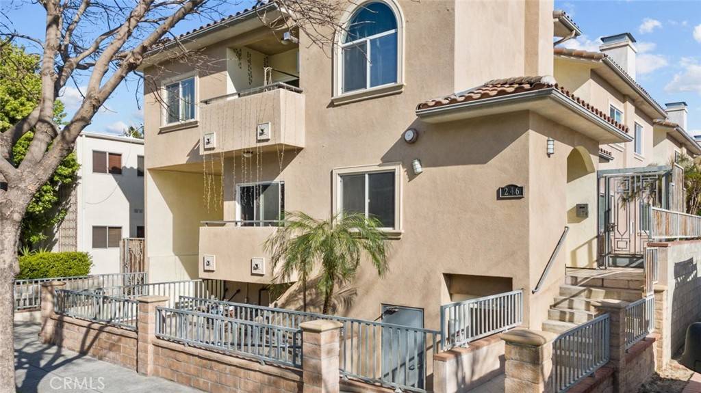 Burbank, CA 91502,246 W Tujunga AVE #106