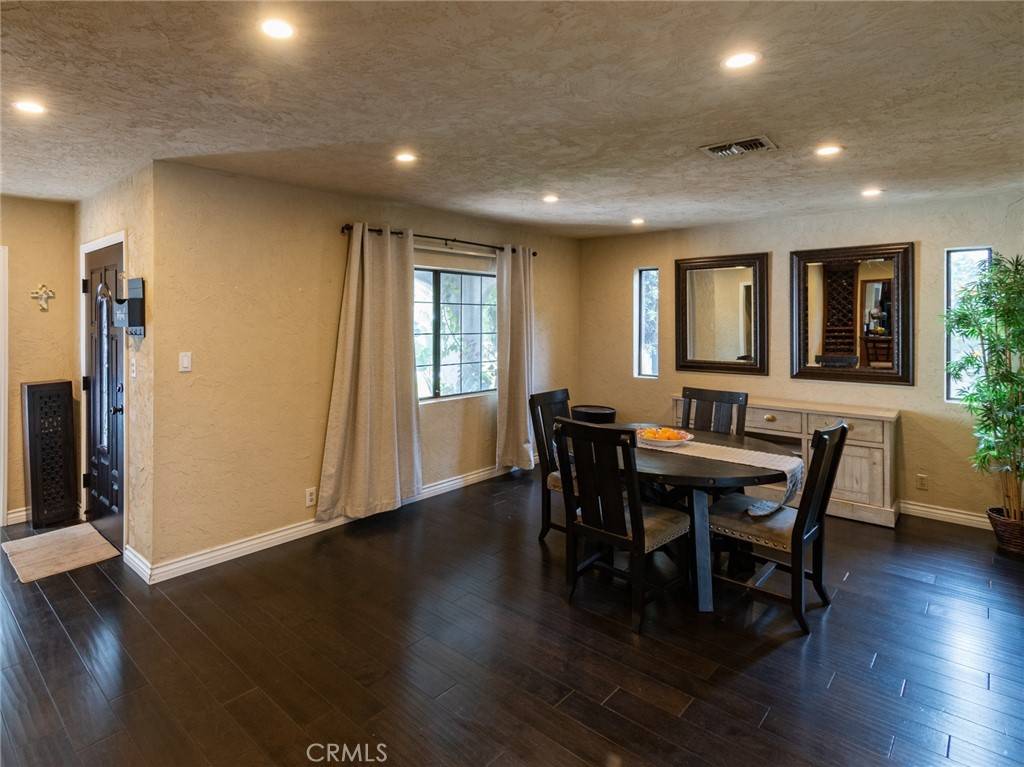 Granada Hills, CA 91344,16609 Chatsworth ST