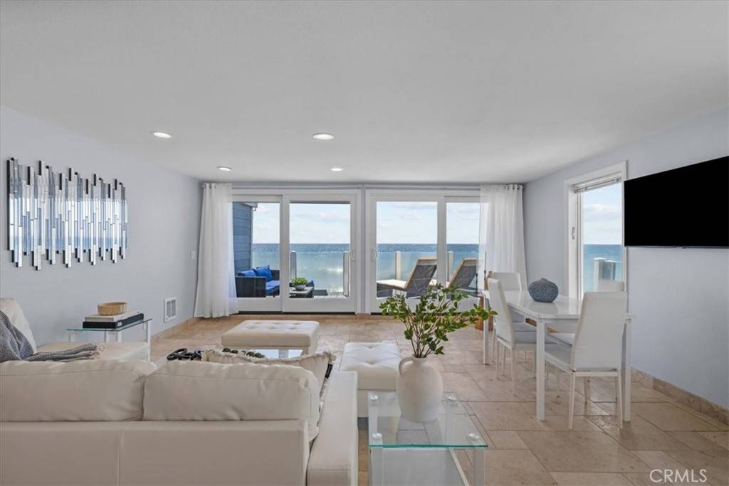 Malibu, CA 90265,11770 Pacific Coast Highway #AA