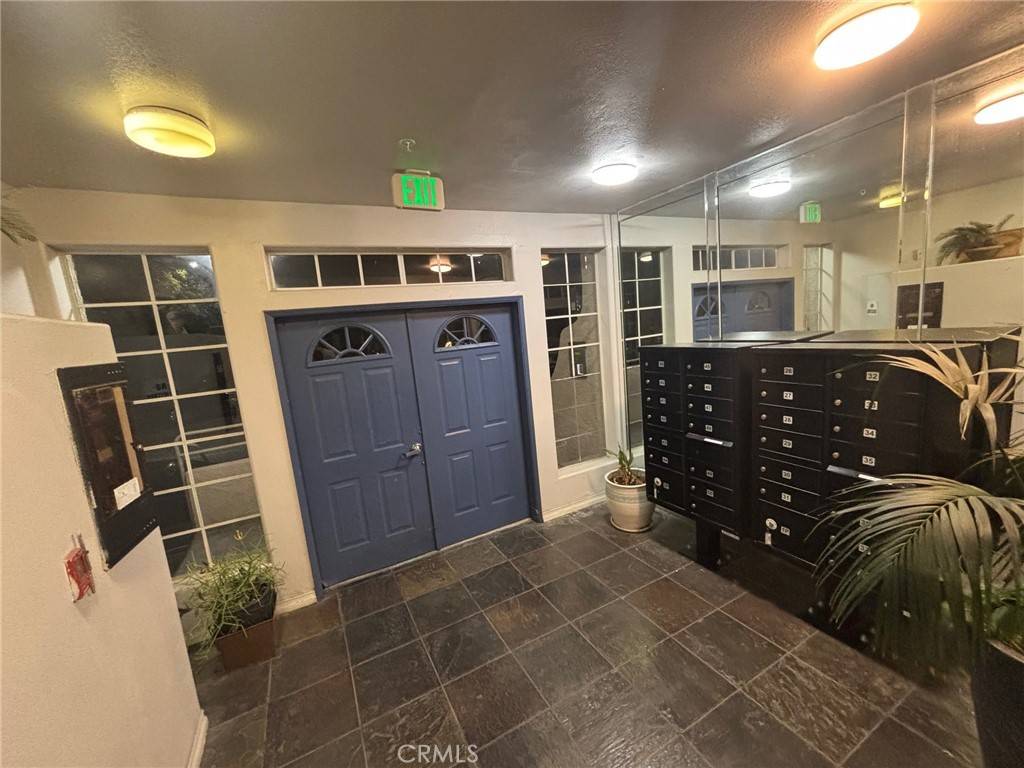Reseda, CA 91335,18347 Saticoy ST #35