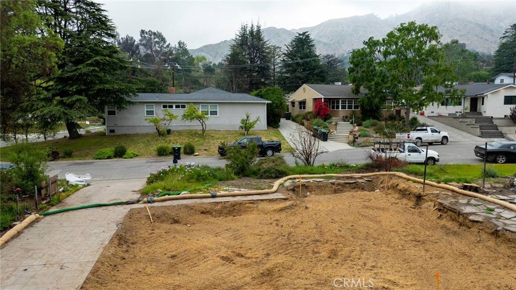 Altadena, CA 91001,168 Purple Sage LN