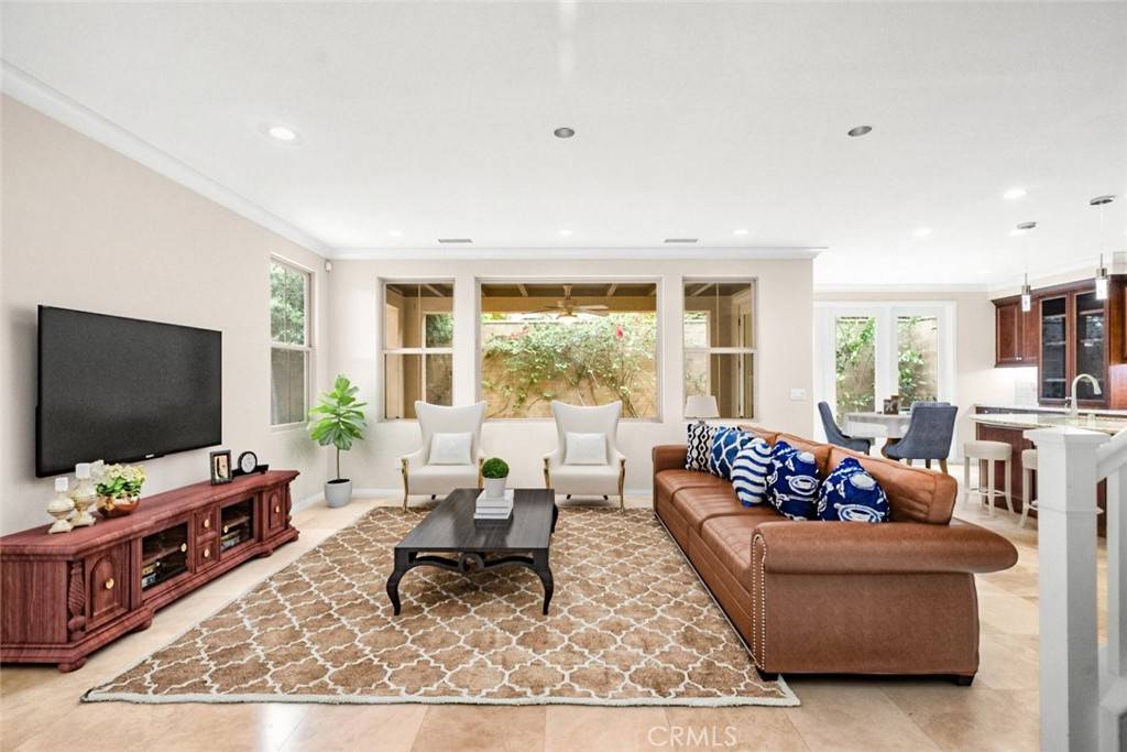 Irvine, CA 92618,21 Deergrass