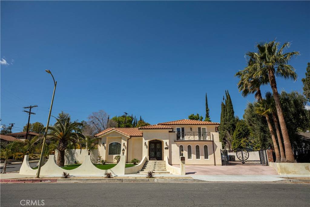 West Hills, CA 91304,8355 Jason