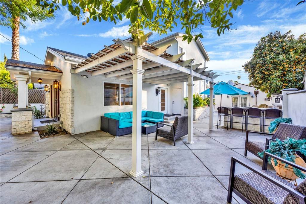 Studio City, CA 91604,3815 Laurel Canyon BLVD