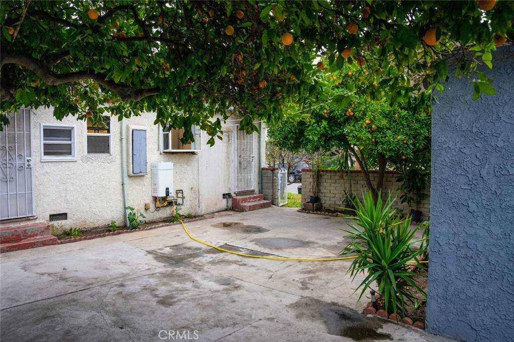 North Hollywood, CA 91605,7701 Camellia AVE