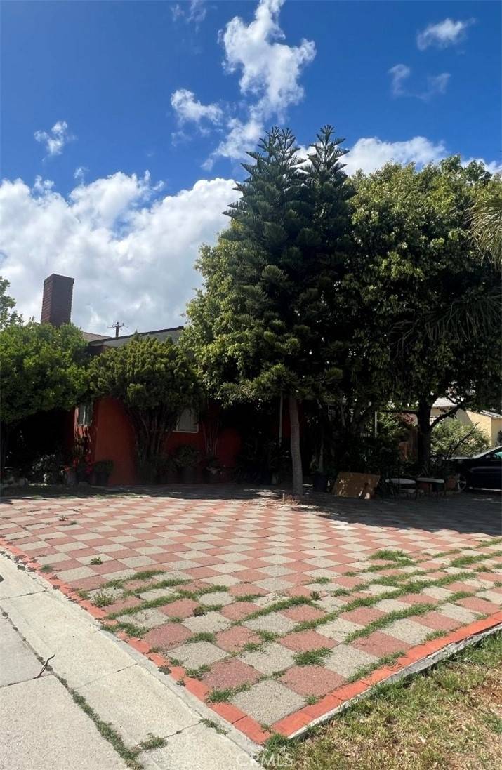 Sun Valley, CA 91352,7935 Cleon Avenue