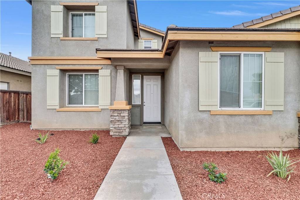 Hesperia, CA 92344,9058 Chimney Rock AVE