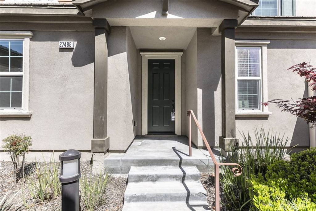 Saugus, CA 91350,27488 Ginger CT