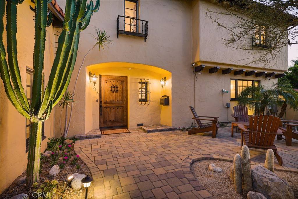 Glendale, CA 91207,516 E Stocker ST