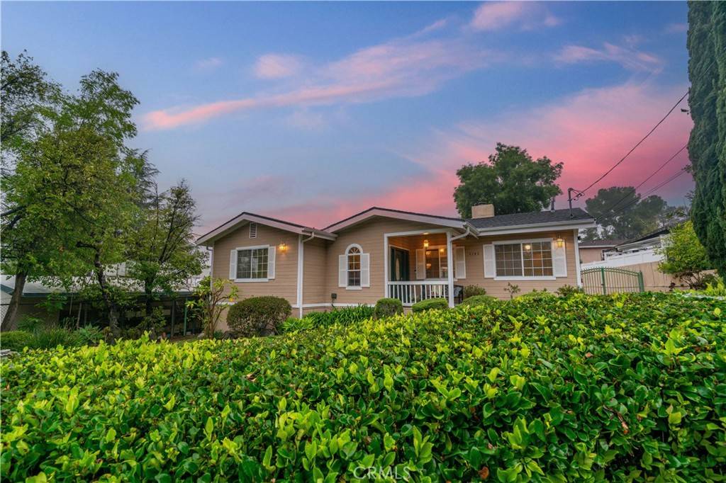 La Crescenta, CA 91214,4745 Dunsmore AVE