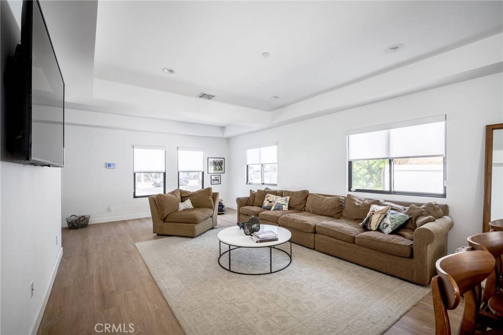 North Hollywood, CA 91601,5826 Craner AVE
