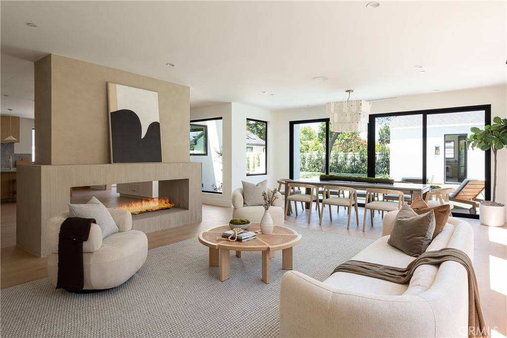Toluca Lake, CA 91601,4936 Strohm AVE