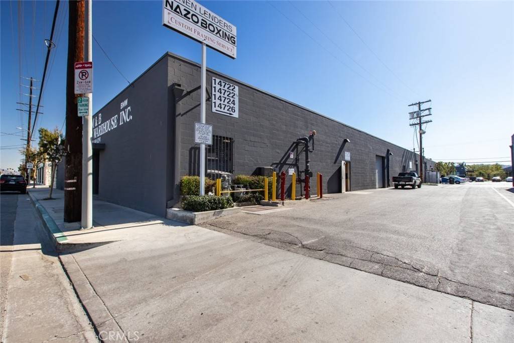 Van Nuys, CA 91411,14722 Oxnard ST
