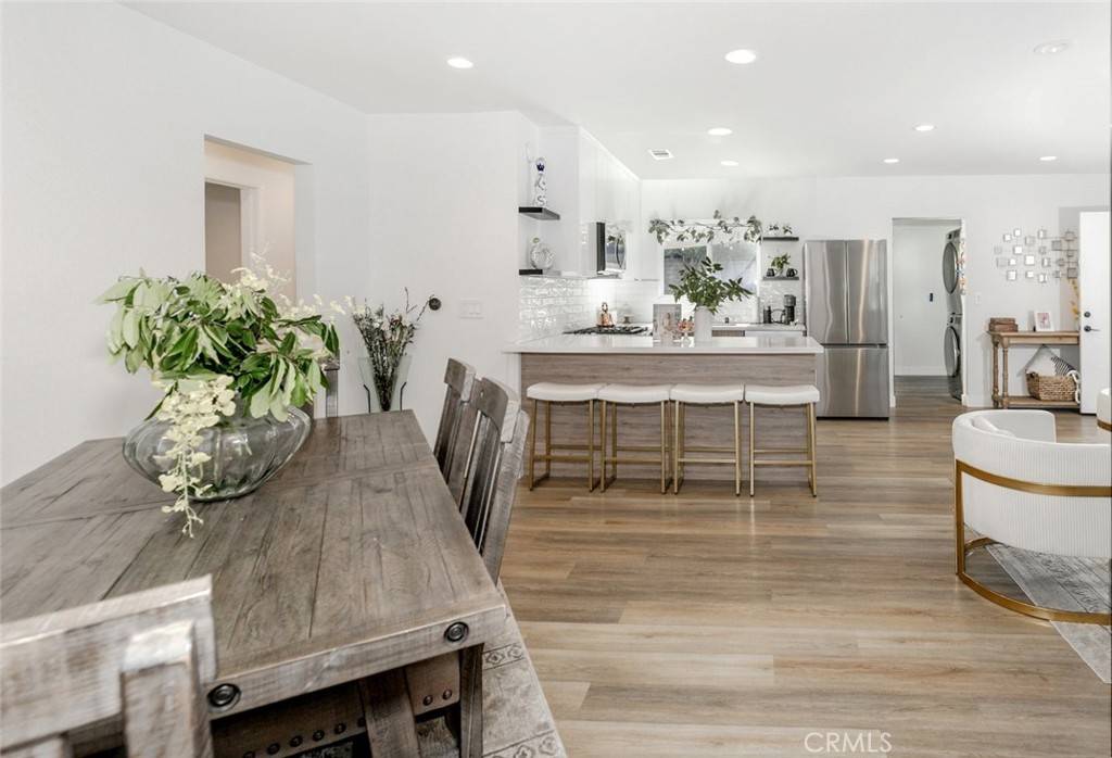 Tujunga, CA 91042,10654 Mcclemont AVE