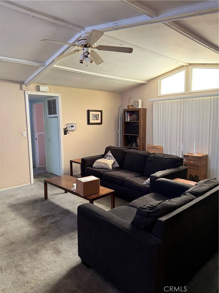 Chatsworth, CA 91311,21500 Lassen AVE #95