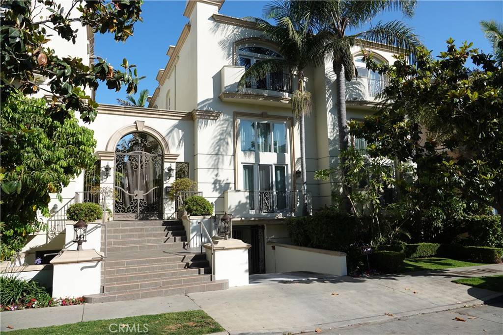 Los Angeles, CA 90049,11974 Mayfield AVE #1