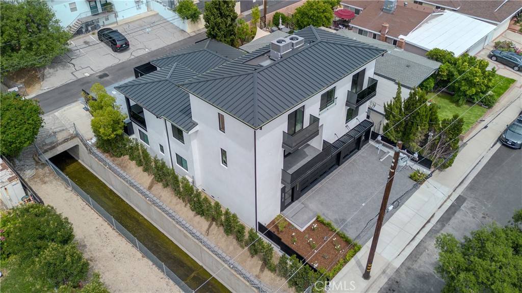 La Crescenta, CA 91214,2941 Mary ST