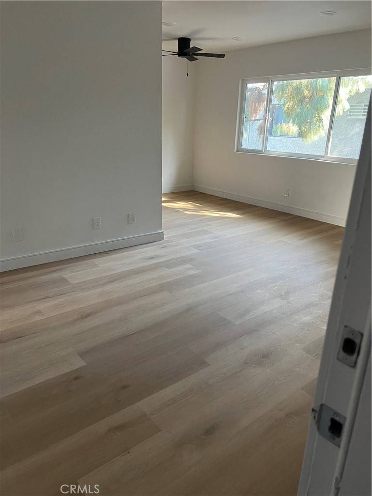 Panorama City, CA 91402,14805 Chase ST #224