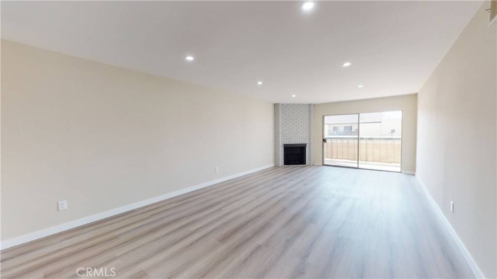 Glendale, CA 91203,333 Burchett ST #203