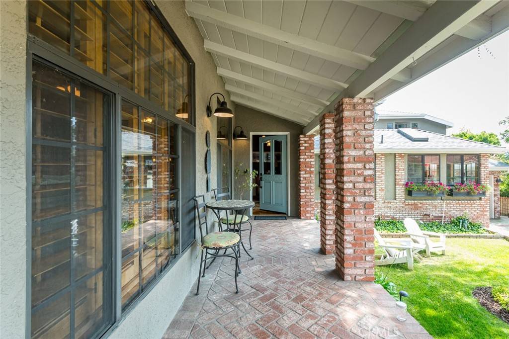 La Crescenta, CA 91214,2410 W Cinco Casitas LN