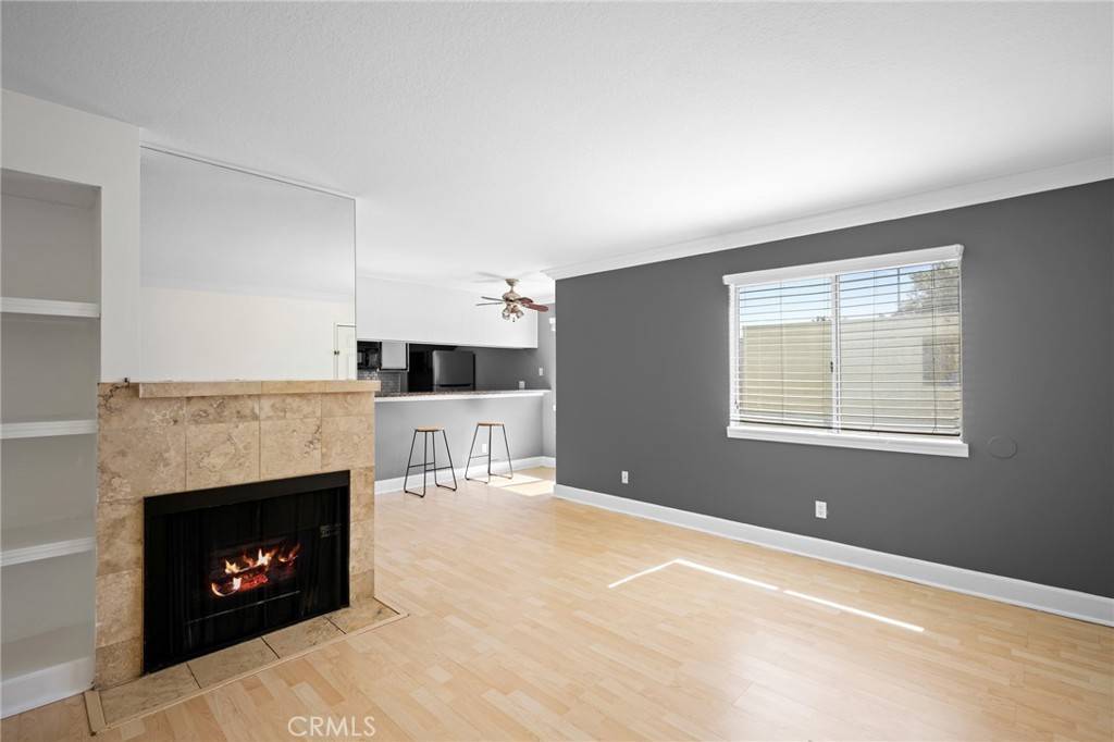 Van Nuys, CA 91406,7045 Woodley AVE #212