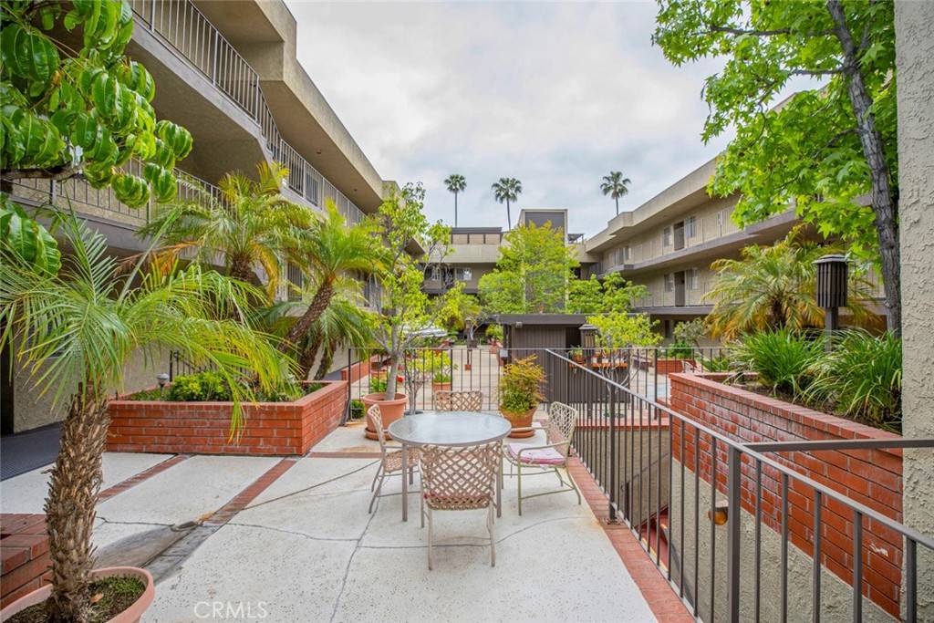 Glendale, CA 91202,125 W Mountain ST #317