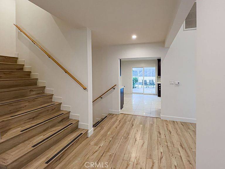 Granada Hills, CA 91344,12585 Byron AVE