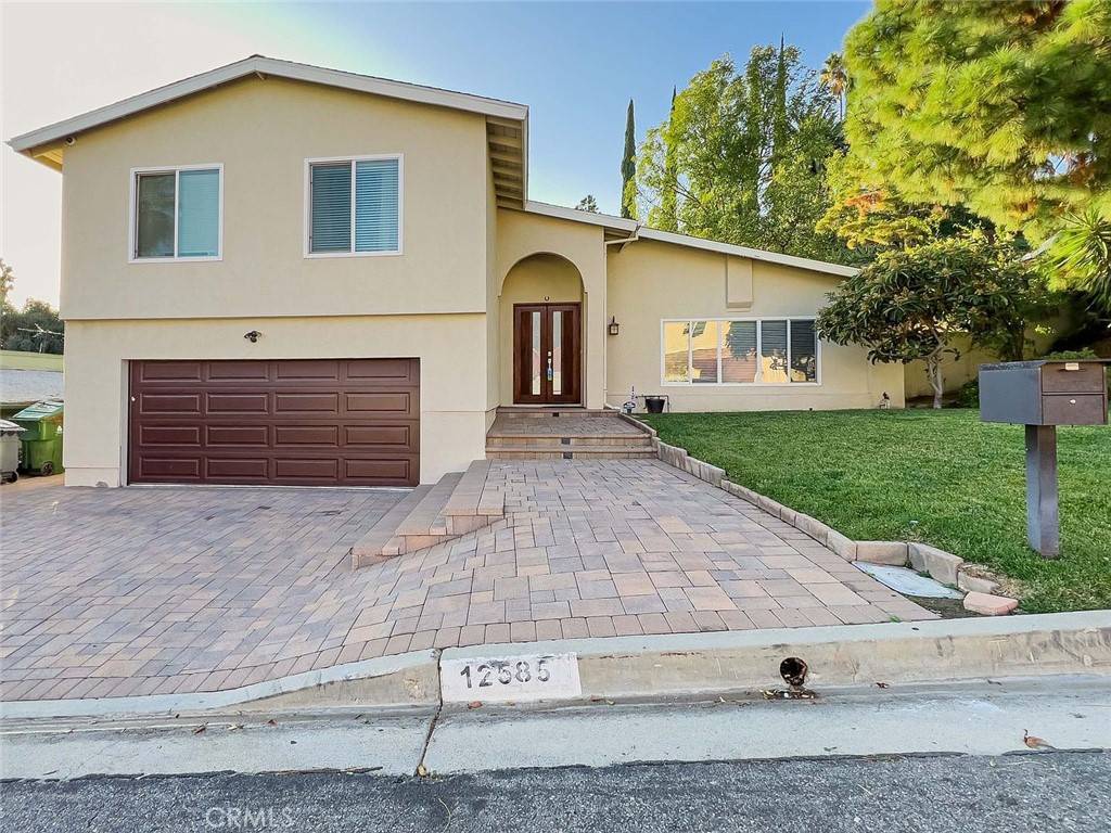 Granada Hills, CA 91344,12585 Byron AVE