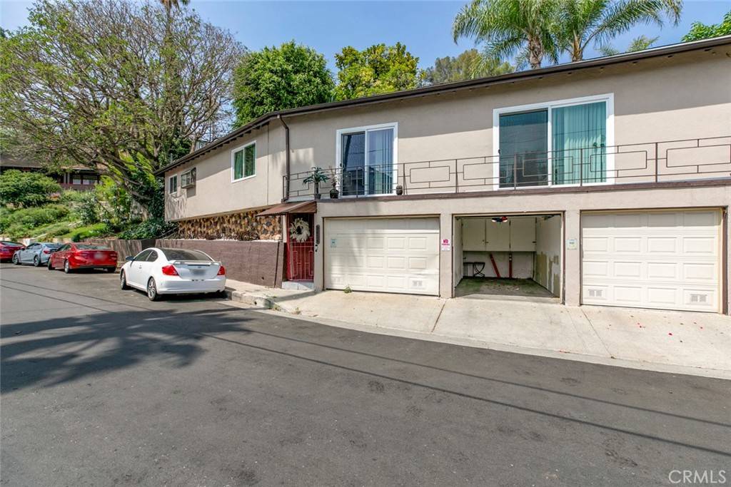 Los Angeles, CA 90026,3432 Larissa DR
