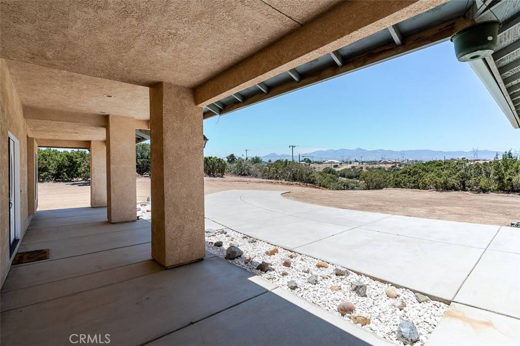 Oak Hills, CA 92344,8181 Daisy RD