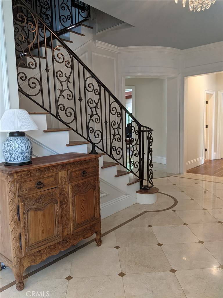 La Canada Flintridge, CA 91011,733 Craig AVE