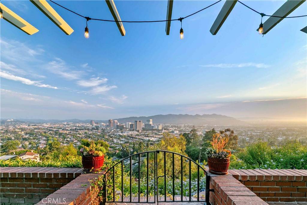 Glendale, CA 91207,1910 Melwood DR
