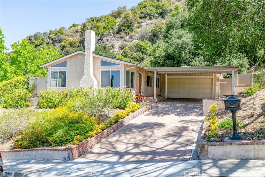 Tujunga, CA 91042,10919 Terecita RD