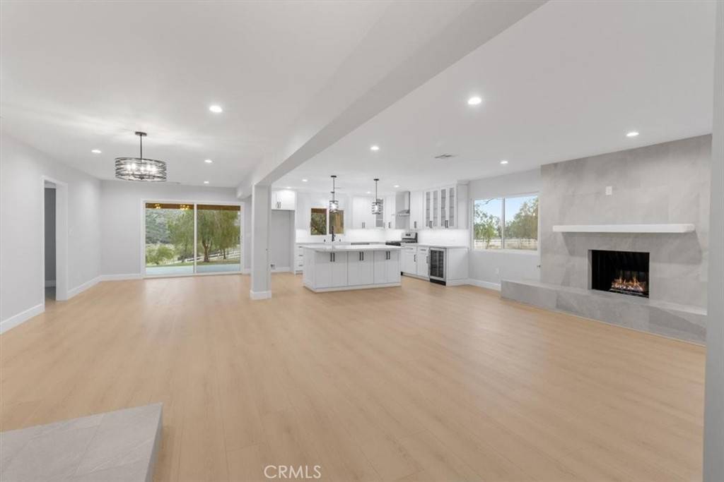 Agua Dulce, CA 91390,34217 Mabana ST