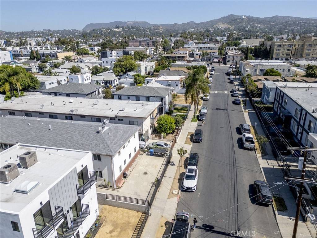 Los Angeles, CA 90029,1217 N Kingsley DR