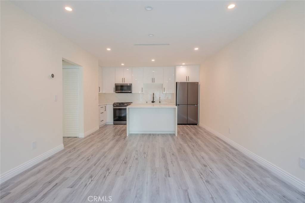 Glendale, CA 91201,1269 Alameda AVE #A