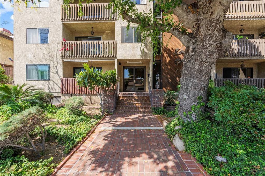Glendale, CA 91204,465 Ivy ST #301