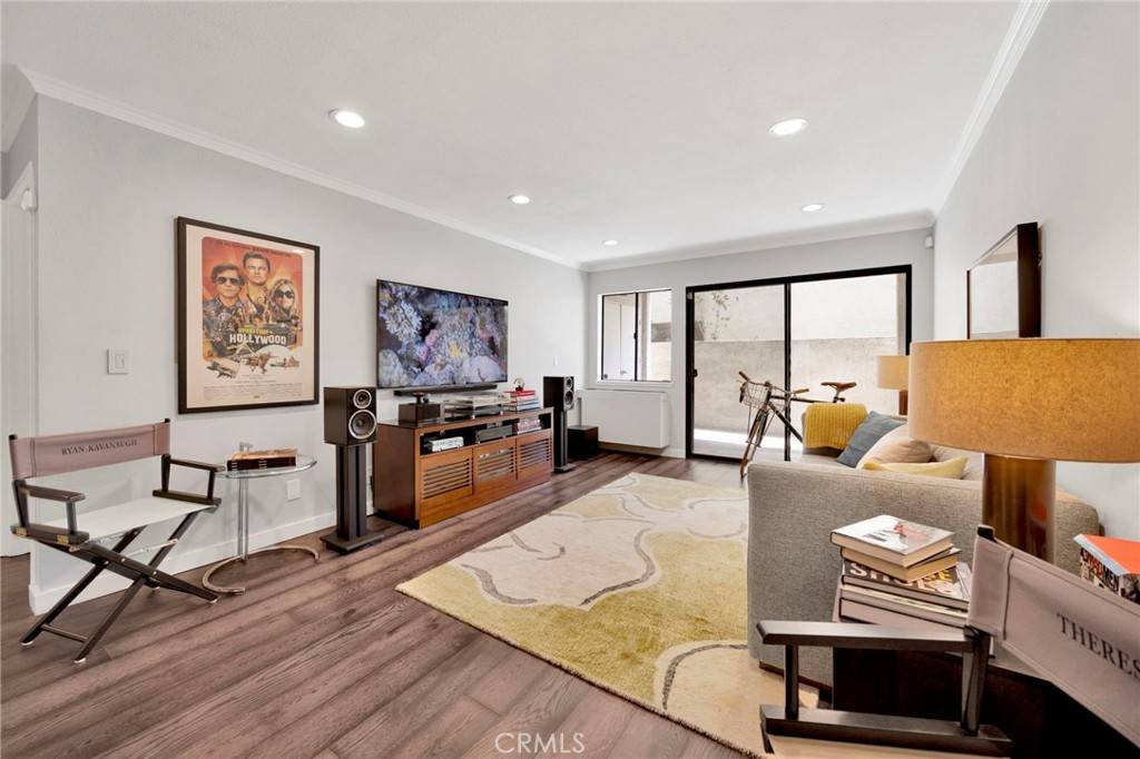 Los Angeles, CA 90015,1118 Valencia ST #120