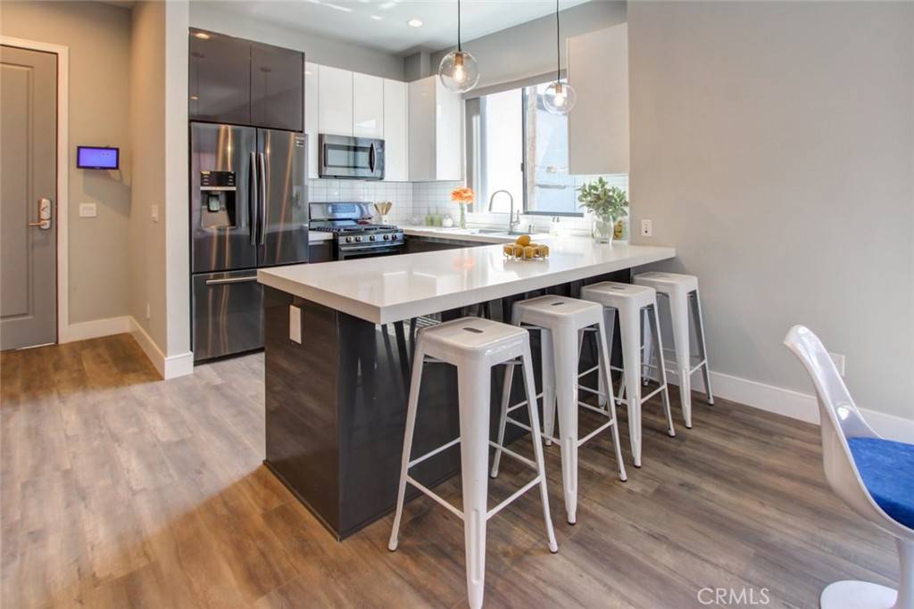 Glendale, CA 91203,330 Salem ST #103