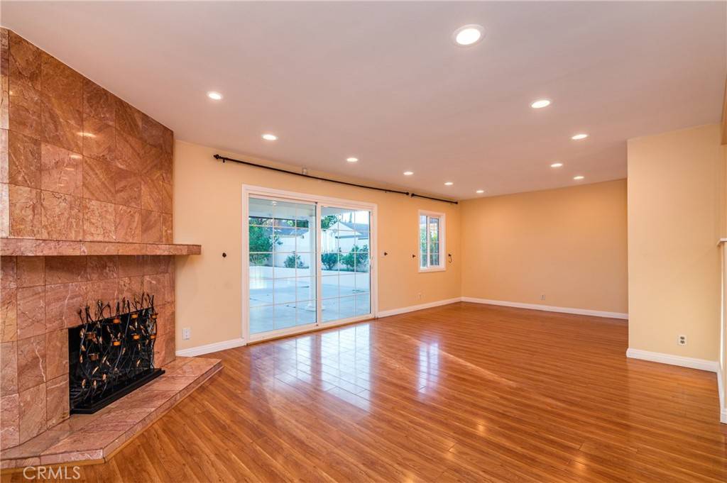 North Hollywood, CA 91605,7103 Van Noord AVE