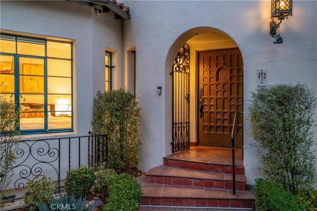Pasadena, CA 91103,1812 Linda Vista AVE