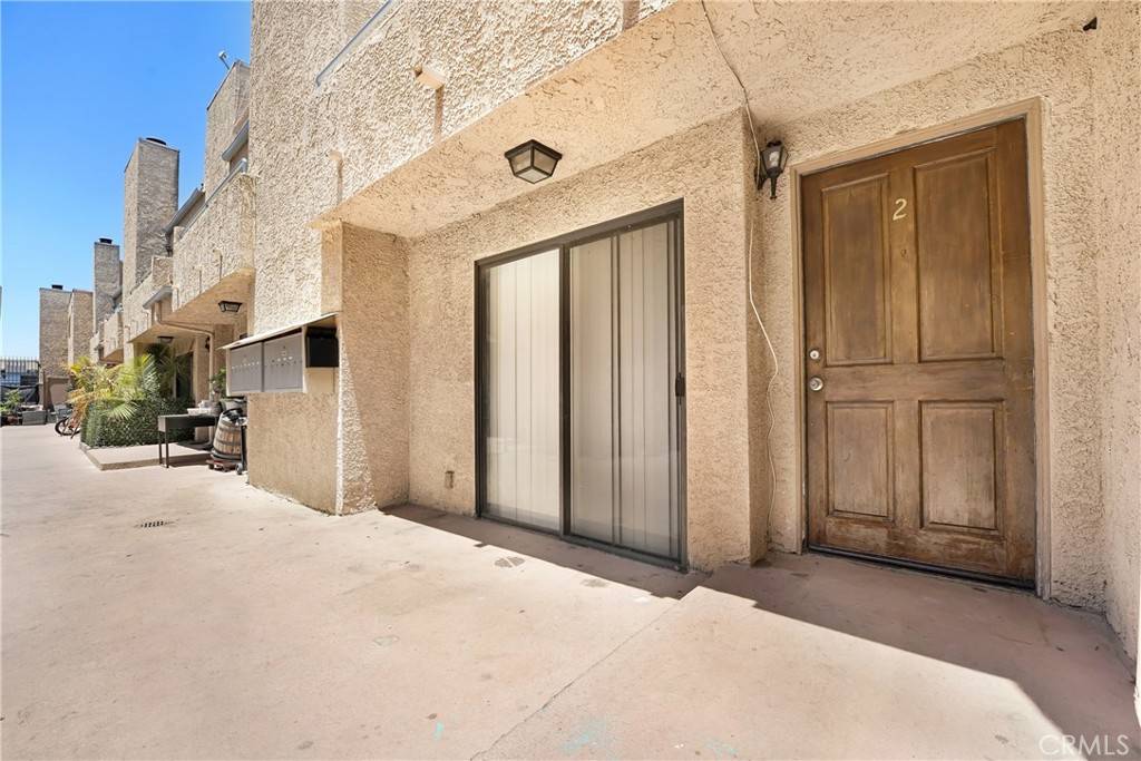 Panorama City, CA 91402,8331 Cedros AVE #2
