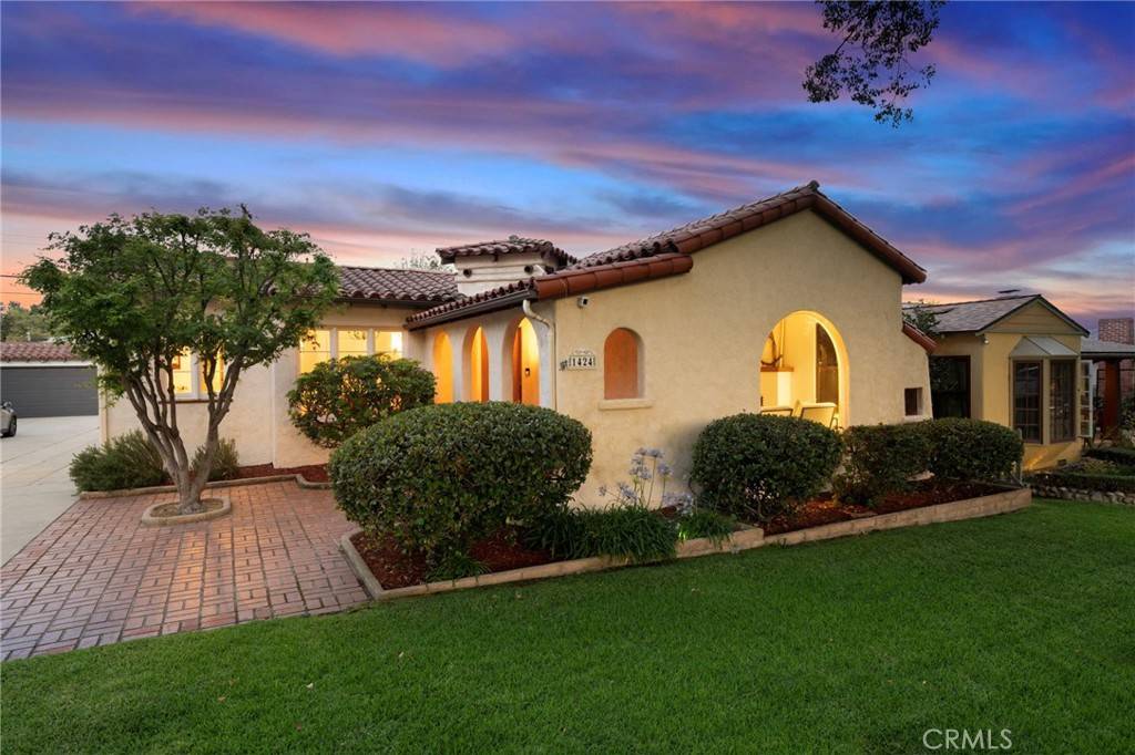 Glendale, CA 91202,1424 Bruce AVE