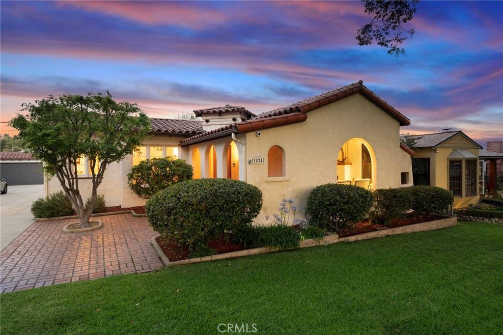 Glendale, CA 91202,1424 Bruce AVE